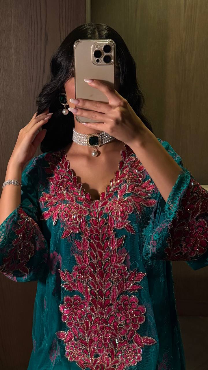 Whispering Petals Jalabiya