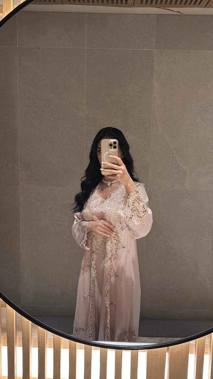 Off pink Grace Lace Jalabiya ( Comes In 2 Piece ) - MMK Design