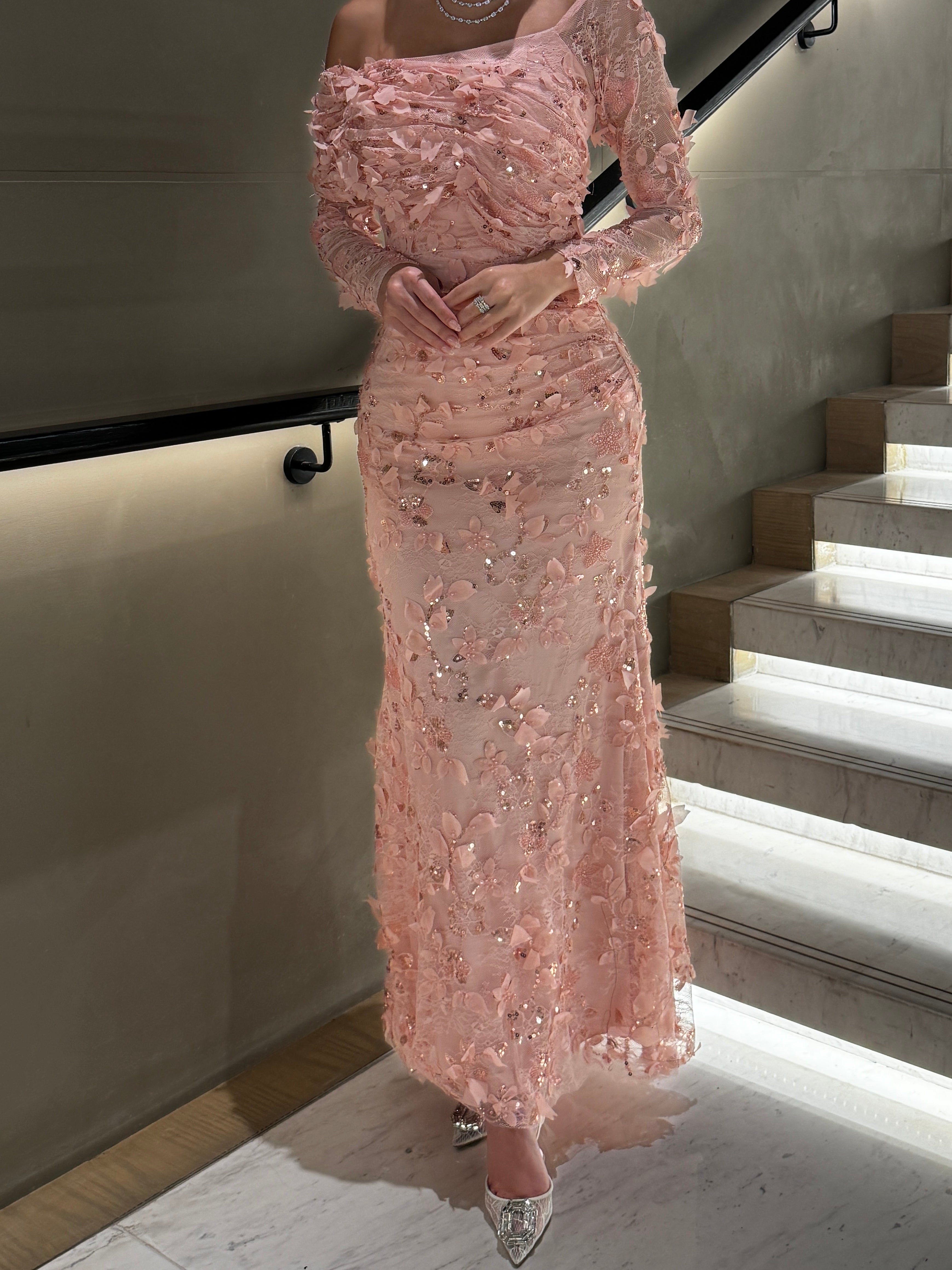 Delicate Rose jalabiya