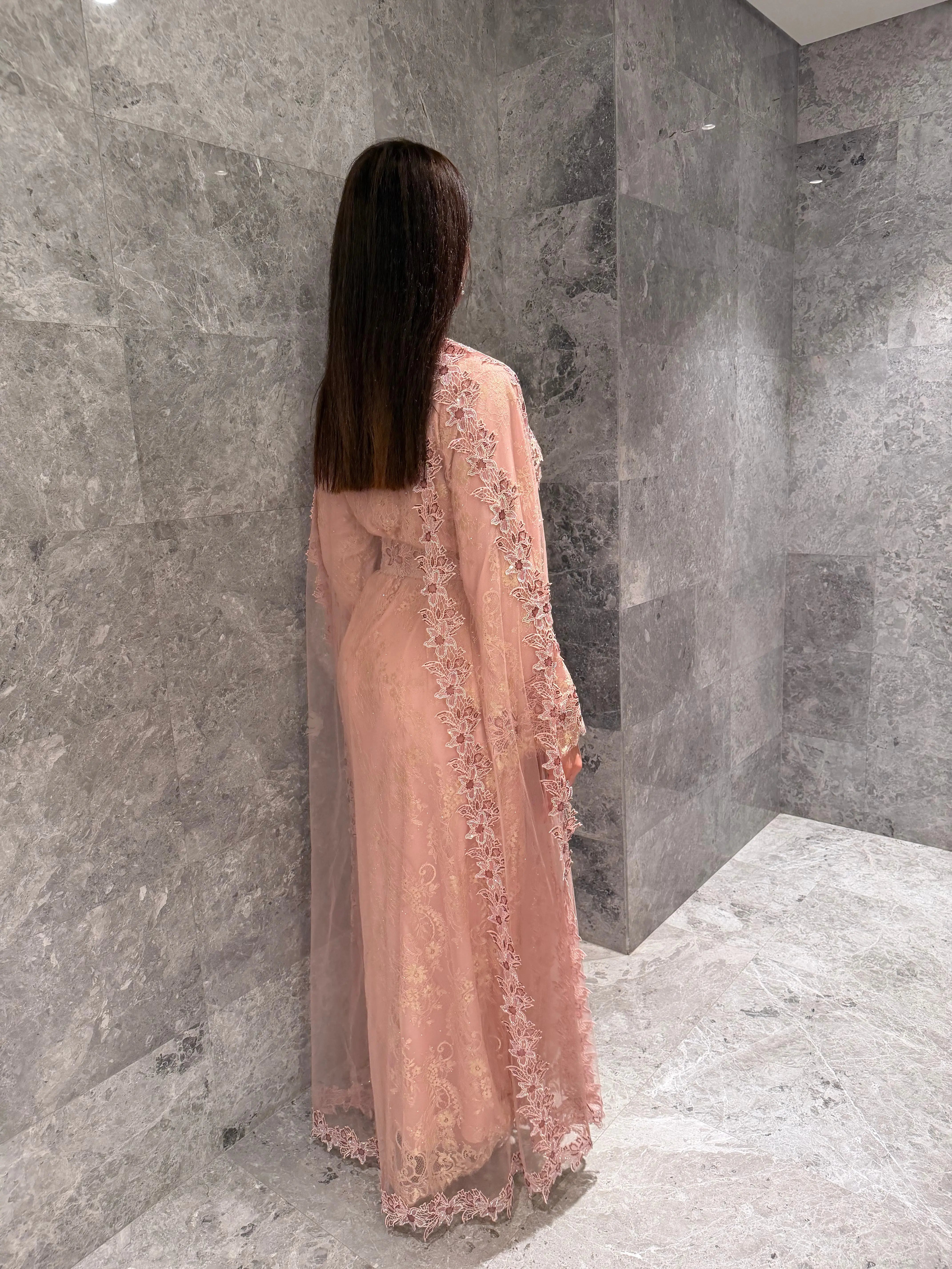 Blush Lace Étoile Jalabiya
