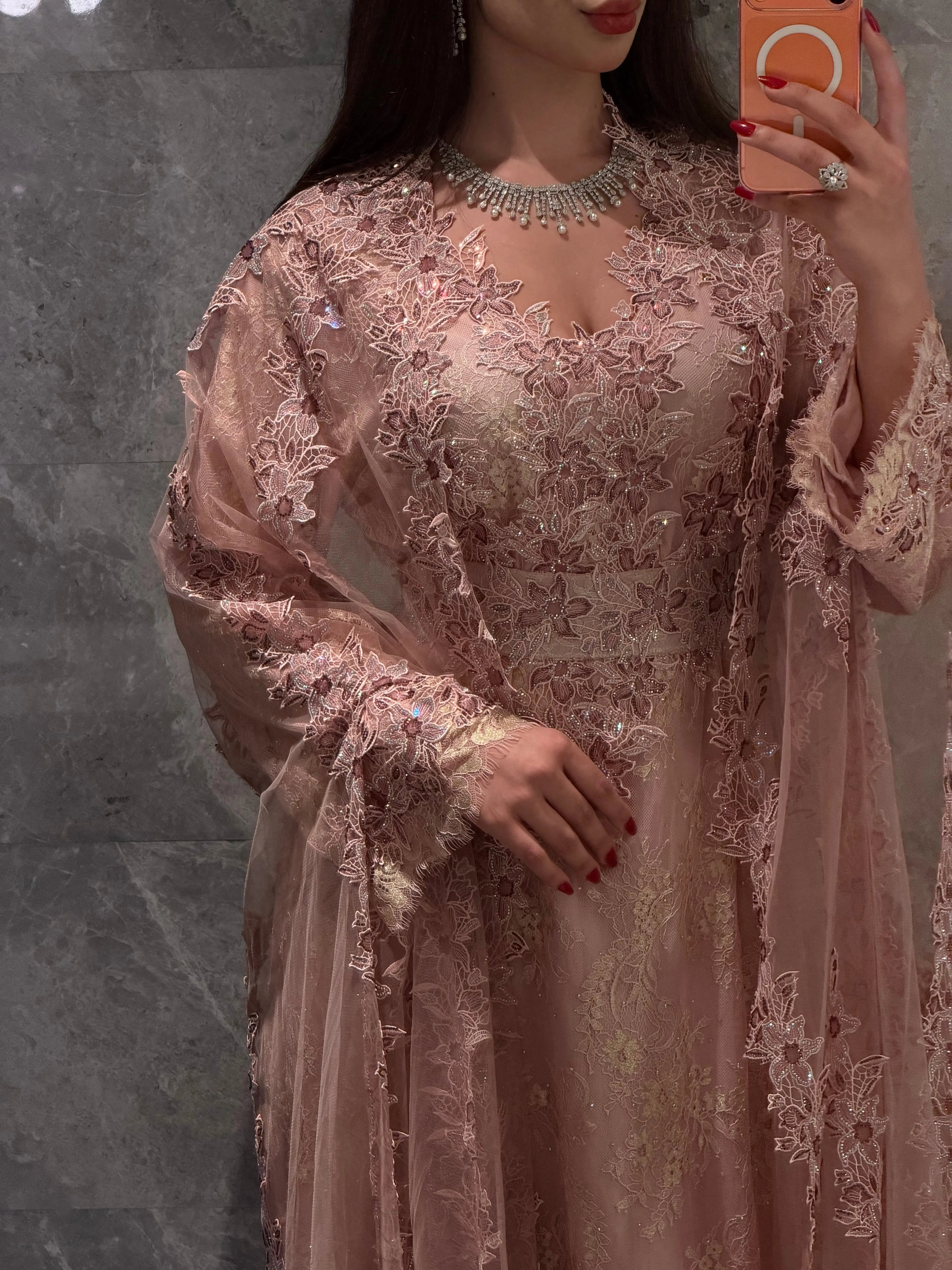Blush Lace Étoile Jalabiya