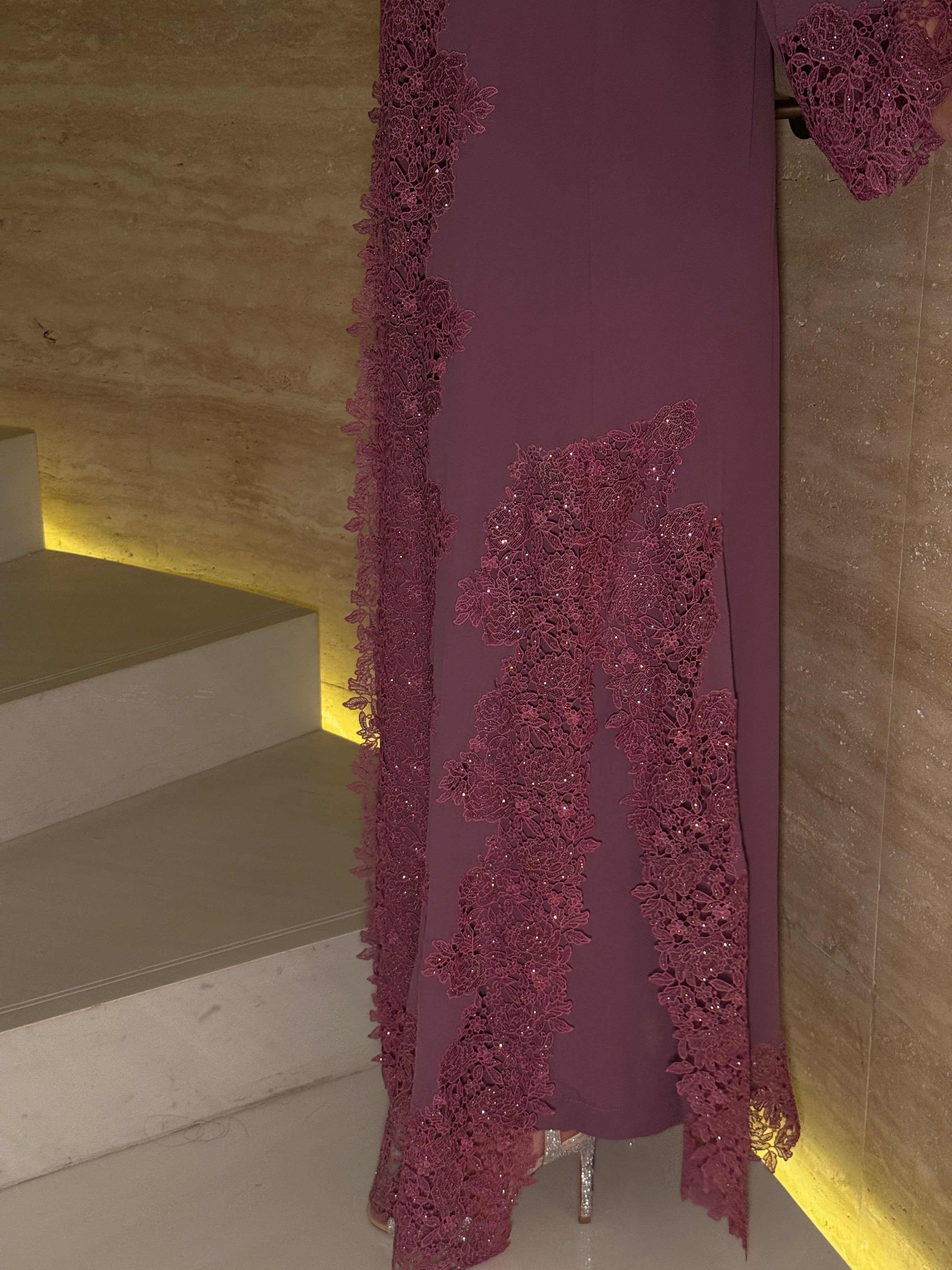 Mauve Radiance Embellished Lace Jalabiya